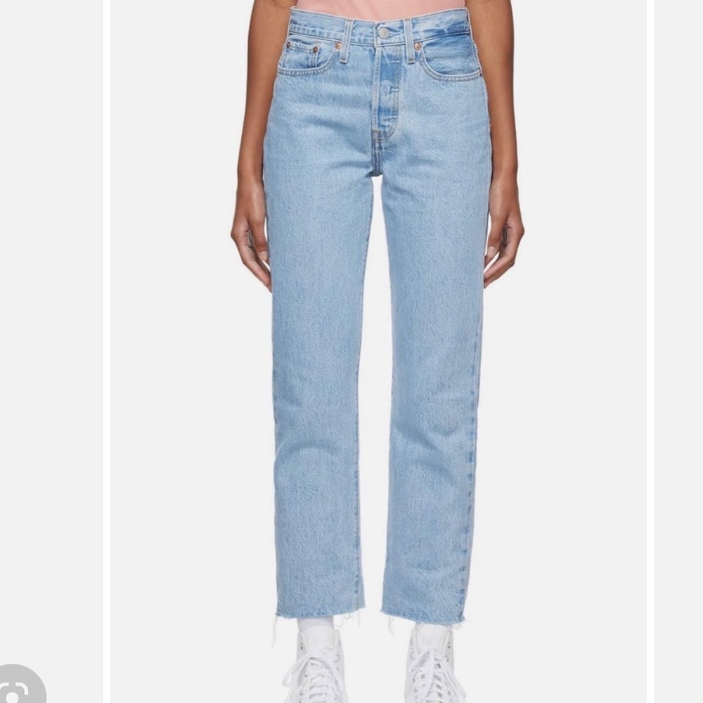 Levi’s wedgie strait size 26